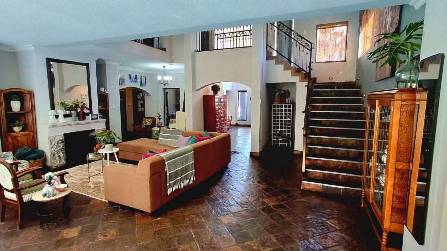 5 Bedroom Property for Sale in Roodia Free State